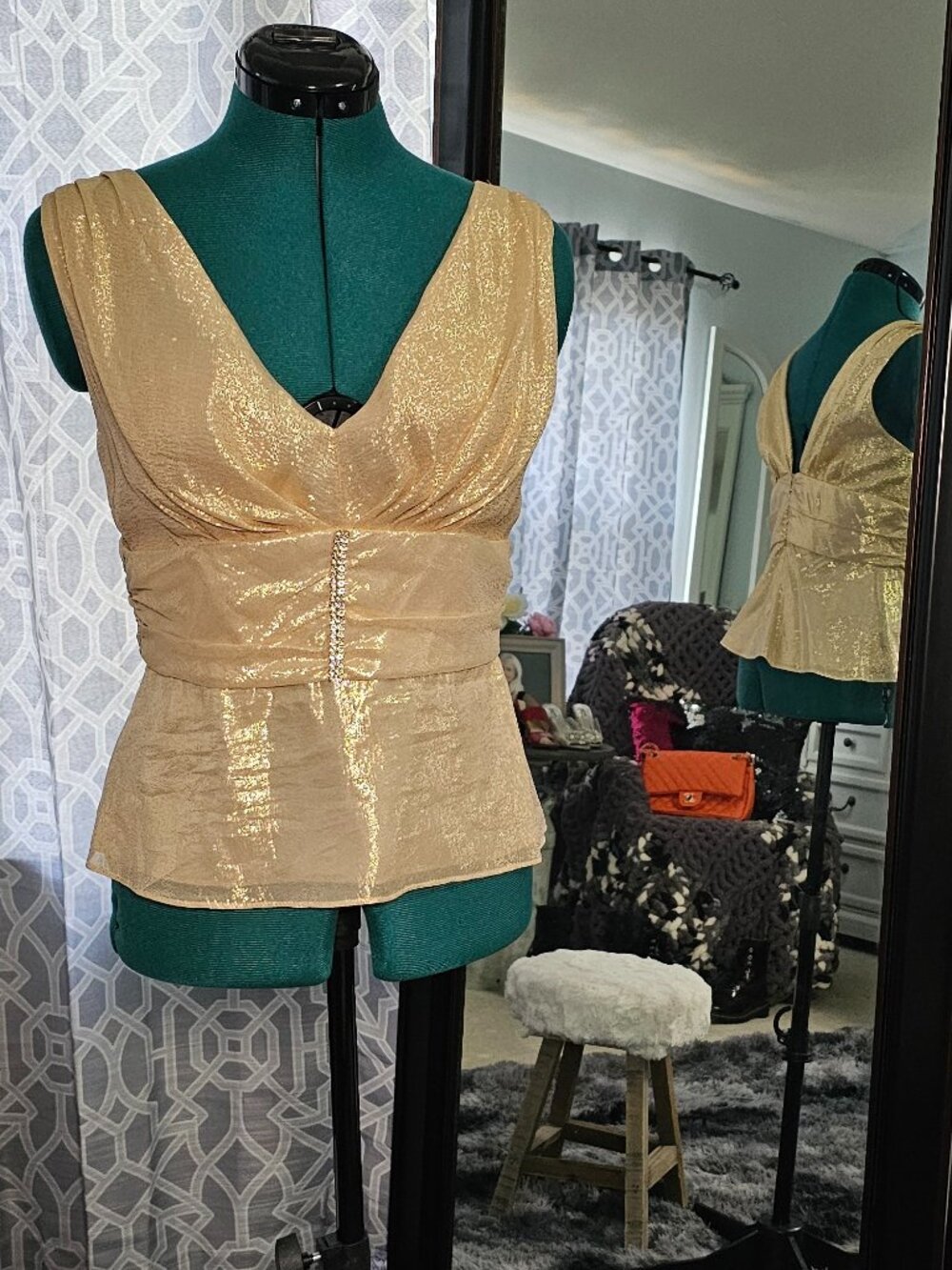 Jessica Howard Evenings Metallic Gold Peplum Top – Size 10 - Picture 1 of 5